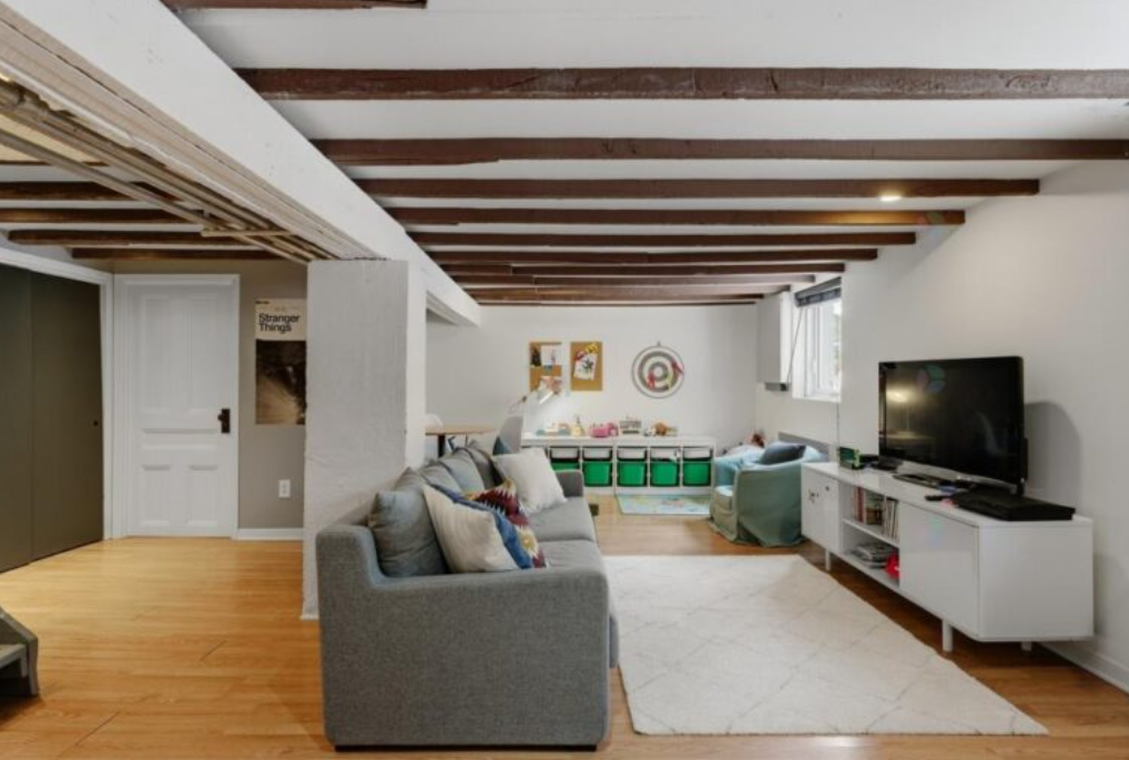 Capture decran 2026 01 30 122632 L&eacute;a Clermont-Dion met en vente sa maison centenaire &agrave; Saint-Lambert pour 1,149 M$