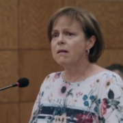 Capture decran le 2026 01 08 a 09.34.27 e1767883036311 Sc&egrave;ne choc dans Ind&eacute;fendable : Martine Brodeur reconna&icirc;t un agresseur dans la salle