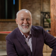 Capture decran le 2026 01 08 a 12.49.52 Apr&egrave;s l&rsquo;annonce de son d&eacute;part, on apprend du nouveau sur le rempla&ccedil;ant de Guy Jodoin