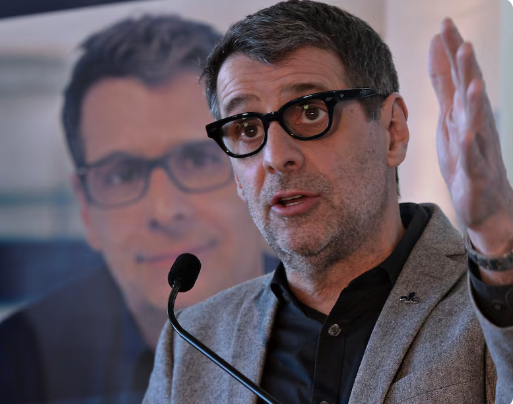 Capture le 2026 01 04 a 12.55.13 &Eacute;ric Duhaime d&eacute;fend les familles : Le Bye Bye a-t-il franchi la ligne rouge ?