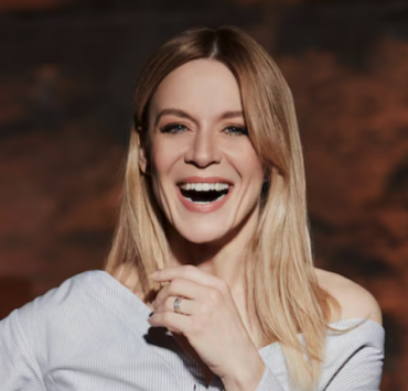 Véronic DiCaire : Ses Souhaits pour 2026 Captivent les Cœurs, Découvrez ses Prévisions Émouvantes ! 6 Véronic DiCaire : Ses Souhaits pour 2026 Captivent les Cœurs, Découvrez ses Prévisions Émouvantes ! Capture le 2026 01 05 a 04.19.44 Véronic DiCaire : Ses Souhaits pour 2026 Captivent les Cœurs, Découvrez ses Prévisions Émouvantes !