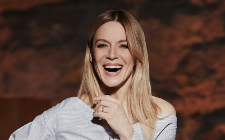 Capture le 2026 01 05 a 04.19.44 V&eacute;ronic DiCaire : Ses Souhaits pour 2026 Captivent les C&oelig;urs, D&eacute;couvrez ses Pr&eacute;visions &Eacute;mouvantes !