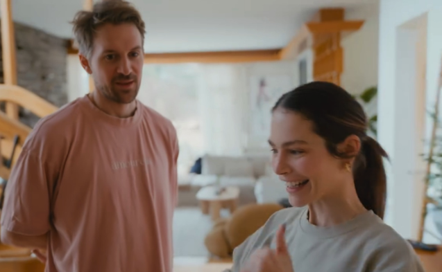 Vous Ne Devinez Jamais Ce Qui les a Poussés à Rénover Leur Maison 3 Vous Ne Devinez Jamais Ce Qui les a Poussés à Rénover Leur Maison Capture le 2026 01 05 a 04.42.34 Vous Ne Devinez Jamais Ce Qui les a Poussés à Rénover Leur Maison