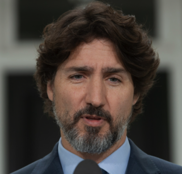 Capture le 2026 01 05 a 22.45.55 &Agrave; 54 ans, Justin Trudeau &eacute;blouit sur un yacht : une forme physique qui laisse sans voix