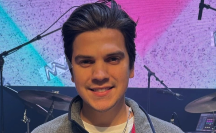 Capture le 2026 01 06 a 00.52.42 Ludovick Bourgeois souffle ses 33 bougies entour&eacute; des siens... et c'est &eacute;mouvant! (04)PHOTOS