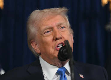 Trump secoue l'Europe : découvrez pourquoi cet avertissement fait trembler le continent 2 Trump secoue l'Europe : découvrez pourquoi cet avertissement fait trembler le continent Capture le 2026 01 08 a 03.24.11 Trump secoue l'Europe : découvrez pourquoi cet avertissement fait trembler le continent