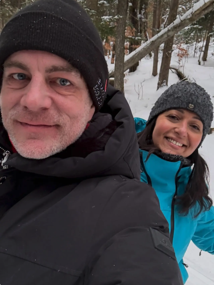 Hubert Proulx dévoile une photo rare avec sa conjointe Ruba Ghazal... et capte le cœur de tous 3 Hubert Proulx dévoile une photo rare avec sa conjointe Ruba Ghazal... et capte le cœur de tous Capture le 2026 01 10 a 15.05.46 Hubert Proulx dévoile une photo rare avec sa conjointe Ruba Ghazal... et capte le cœur de tous