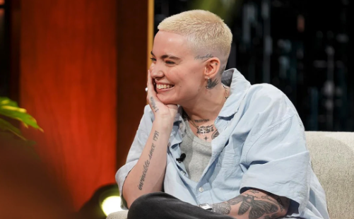 Capture le 2026 01 14 a 22.22.35 &Agrave; 35 ans, Roxane Bruneau lance un d&eacute;fi fou &agrave; ses fans... et tout le monde en parle !