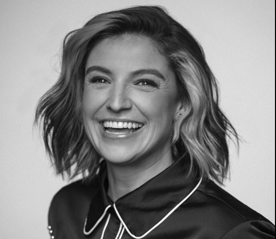 Capture le 2026 01 15 a 02.12.16 Sara Dufour &eacute;clate en larmes sur sc&egrave;ne et fait une annonce qui a touch&eacute; tout le monde