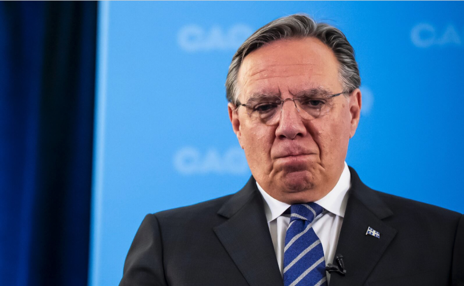 Capture le 2026 01 15 a 03.17.31 Fran&ccedil;ois Legault annonce son d&eacute;part : retour en images sur son couple avec Isabelle Brais