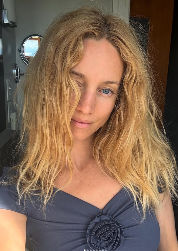 Capture le 2026 01 15 a 07.46.36 Les actrices qu&eacute;b&eacute;coises qui font le plus tourner les t&ecirc;tes en 2026: le Top 10 d&eacute;voil&eacute;