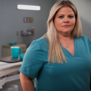 Capture le 2026 01 19 a 02.48.23 Genevi&egrave;ve Schmidt d&eacute;voile enfin l'identit&eacute; de son Amoureux Myst&eacute;rieux ,ses photos font Jaser partout !