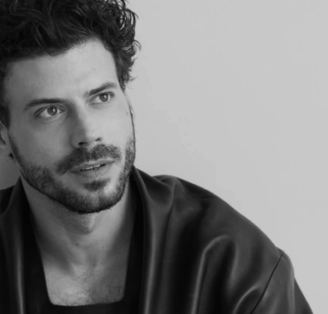 François Arnaud a déjà été en couple avec cette vedette très connue du public 6 François Arnaud a déjà été en couple avec cette vedette très connue du public Capture le 2026 01 22 a 03.01.15 François Arnaud a déjà été en couple avec cette vedette très connue du public