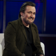 Capture le 2026 01 24 a 01.46.16 Guy A. Lepage pr&eacute;pare un plateau qui va faire r&eacute;agir dimanche : une soir&eacute;e qui risque de brasser