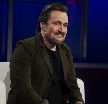 Capture le 2026 01 24 a 01.46.16 Guy A. Lepage pr&eacute;pare un plateau qui va faire r&eacute;agir dimanche : une soir&eacute;e qui risque de brasser