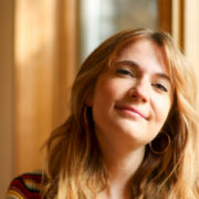 Capture le 2026 01 25 a 06.02.48 Rosalie Vaillancourt r&eacute;v&egrave;le comment elle est trait&eacute;e pendant sa grossesse