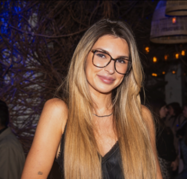 Capture le 2026 01 26 a 02.24.04 Elisabeth Rioux publie une nouvelle photo en bikini sur, qui fait tourner les t&ecirc;tes