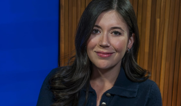 Catherine Fournier enceinte ose un look transparent et fait réagir ! 1 Catherine Fournier enceinte ose un look transparent et fait réagir ! Capture le 2026 01 27 a 07.39.44 Catherine Fournier enceinte ose un look transparent et fait réagir !