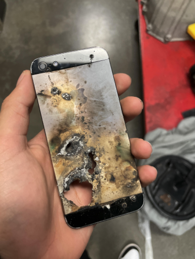 Capture le 2026 01 30 a 04.56.00 Ce que vous faites avec votre t&eacute;l&eacute;phone pourrait &ecirc;tre plus dangereux que vous pensez