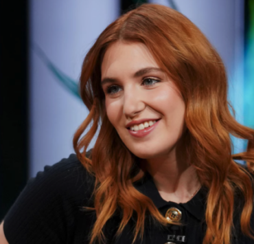 Capture le 2026 01 30 a 09.04.15 Sophie N&eacute;lisse enflamme les r&eacute;seaux avec des photos en bikini au soleil