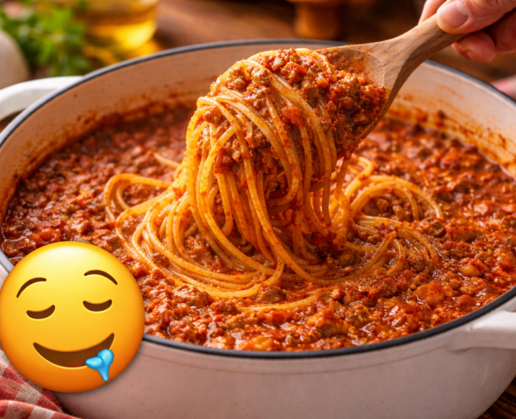 ChatGPT Image 2 janv. 2026 23 10 32 Ce petit d&eacute;tail va compl&egrave;tement changer ta sauce &agrave; spaghetti !