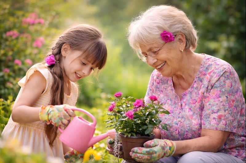 Bonne nouvelle : être grand-parent aurait des effets positifs sur la santé 2 Bonne nouvelle : être grand-parent aurait des effets positifs sur la santé grandmma Bonne nouvelle : être grand-parent aurait des effets positifs sur la santé