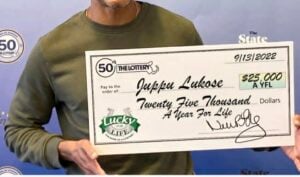 telechargement 33 Il change sa routine et d&eacute;croche un jackpot inattendu