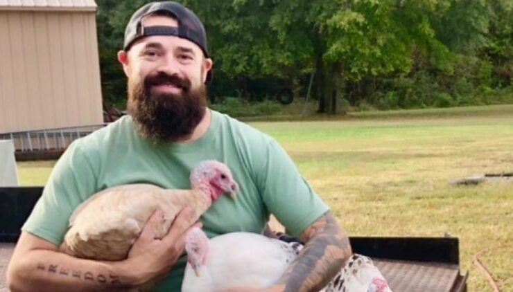 telecharger 5 Il a tu&eacute; pour prot&eacute;ger sa fille : Aujourd'hui, Aaron Spencer veut prot&eacute;ger sa ville.