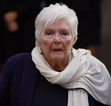 Capture decran 2026 02 08 090346 &ldquo;Je n&rsquo;ai jamais vu la couleur du ch&egrave;que&rdquo; : &agrave; presque 96 ans, Line Renaud r&egrave;gle ses comptes