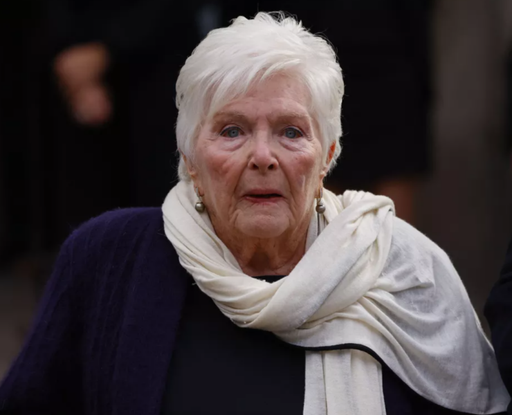 Capture decran 2026 02 08 090346 &ldquo;Je n&rsquo;ai jamais vu la couleur du ch&egrave;que&rdquo; : &agrave; presque 96 ans, Line Renaud r&egrave;gle ses comptes