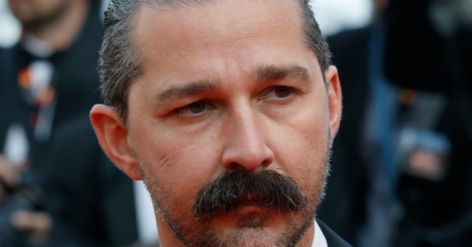 Capture decran 2026 02 17 164828 Shia LaBeouf interpell&eacute; par la police en plein Mardi Gras apr&egrave;s un incident en rue