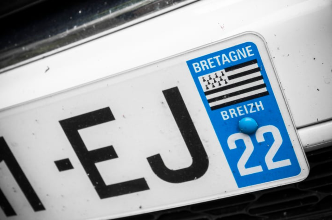 Ce détail sur votre plaque d’immatriculation peut vous coûter 135 € d’amende 2 Ce détail sur votre plaque d’immatriculation peut vous coûter 135 € d’amende Capture decran 2026 02 26 051802 Ce détail sur votre plaque d’immatriculation peut vous coûter 135 € d’amende