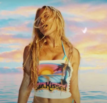 Capture decran 2026 02 26 093730 &Eacute;l&eacute;onore Lagac&eacute; surprend avec une photo glamour et assum&eacute;e prise &agrave; Montr&eacute;al