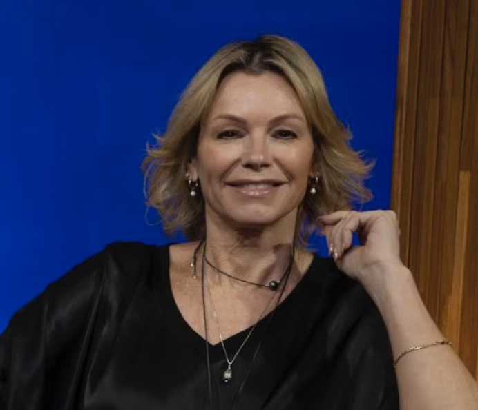 Capture decran le 2026 02 10 a 08.58.17 e1770731944889 Caroline N&eacute;ron raconte comment un ex jaloux a boulevers&eacute; sa carri&egrave;re