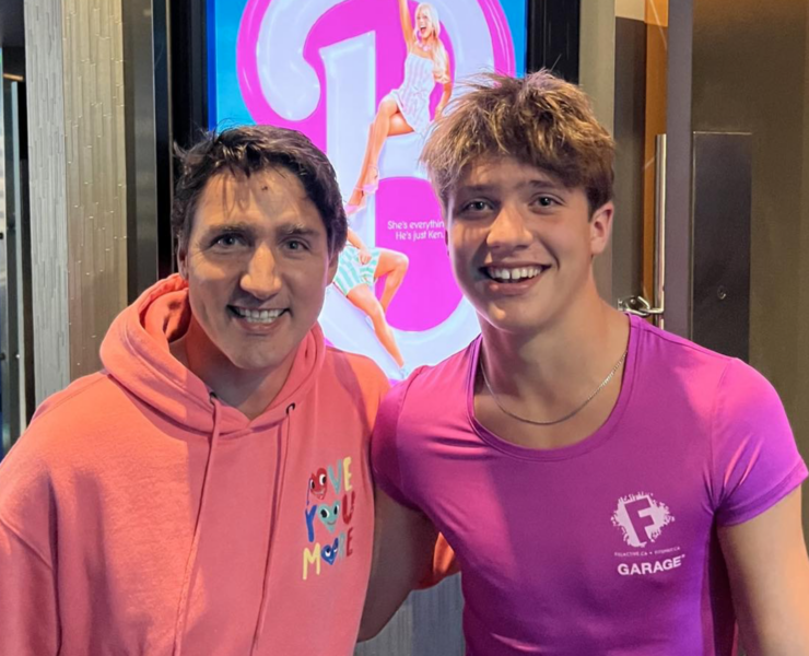 Capture decran le 2026 02 24 a 08.59.47 e1771941642530 Transformation spectaculaire : le fils de Justin Trudeau d&eacute;voile ses photos de mannequin