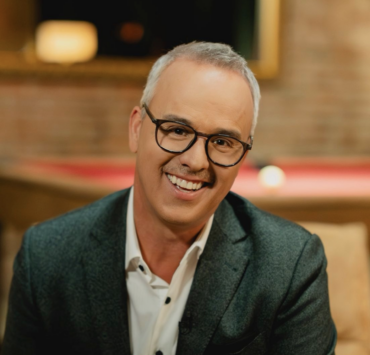 Capture decran le 2026 02 24 a 19.01.23 e1771977732872 Surprise &agrave; la t&eacute;l&eacute; : Gino Chouinard revient &agrave; la barre d&rsquo;un rendez-vous populaire