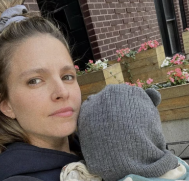 Capture le 2026 02 11 a 02.40.10 Sarah-Jeanne Labrosse s&rsquo;ouvre sur les critiques envers les pr&eacute;noms de ses enfants qui l&rsquo;ont profond&eacute;ment bless&eacute;e