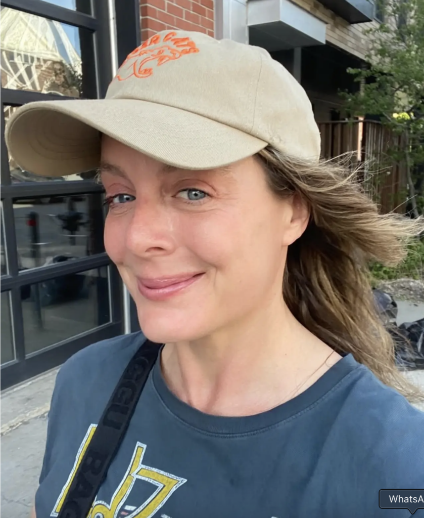 Capture le 2026 02 15 a 01.03.53 Julie Le Breton partage un rare moment avec son amoureux en photo