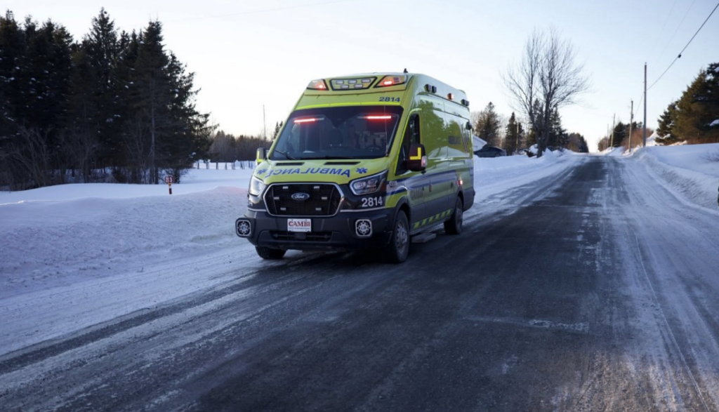 Capture le 2026 02 16 a 08.26.01 Un avion se renverse &agrave; l&rsquo;atterrissage dans une ville au Qu&eacute;bec les autorit&eacute;s sur place confirme