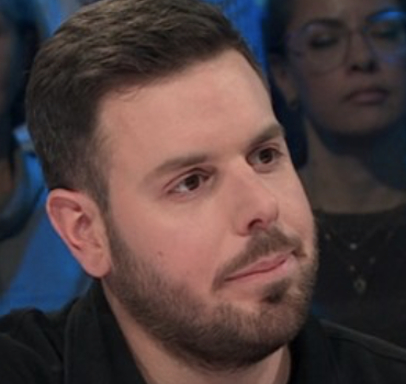 Capture le 2026 02 18 a 00.53.59 e1771372723332 Une annonce inattendue touche profond&eacute;ment et bouleverse Sam Breton