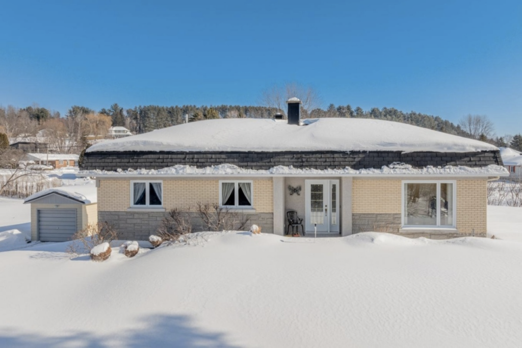 Capture le 2026 02 18 a 01.30.32 Lynda Lemay &eacute;mue : la maison de son enfance sur le march&eacute; en vente pour 350 000 $