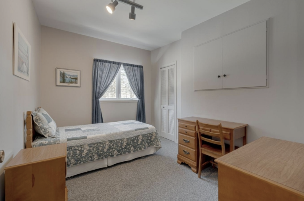 Capture le 2026 02 18 a 01.31.55 Lynda Lemay &eacute;mue : la maison de son enfance sur le march&eacute; en vente pour 350 000 $