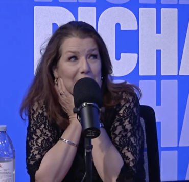 Capture le 2026 02 19 a 07.50.20 Sophie Durocher fr&ocirc;le la mort en vacances : un t&eacute;moignage bouleversant 16 ans plus tard