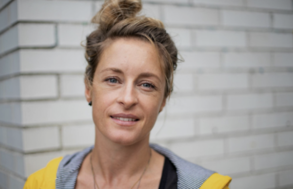 Christine Beaulieu pose avec ses trois sœurs et le web capote! 1 Christine Beaulieu pose avec ses trois sœurs et le web capote! Capture le 2026 02 19 a 09.34.46 Christine Beaulieu pose avec ses trois sœurs et le web capote!