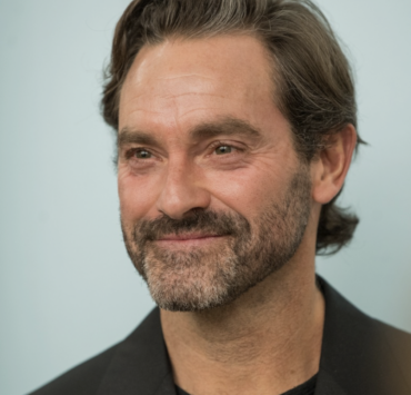 Capture le 2026 02 19 a 09.41.33 Guillaume Lemay-Thivierge submerg&eacute; par l'&eacute;motion en &eacute;voquant Claude Jutra