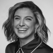 Capture le 2026 02 19 a 09.49.30 Sara Dufour &eacute;clate en larmes sur sc&egrave;ne et fait une annonce qui a touch&eacute; tout le monde !