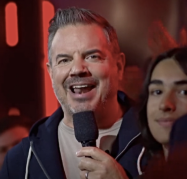 Encouragé par un ami célèbre, il ose enfin tenter sa chance à La Voix 5 Encouragé par un ami célèbre, il ose enfin tenter sa chance à La Voix Capture le 2026 02 24 a 13.23.04 Encouragé par un ami célèbre, il ose enfin tenter sa chance à La Voix