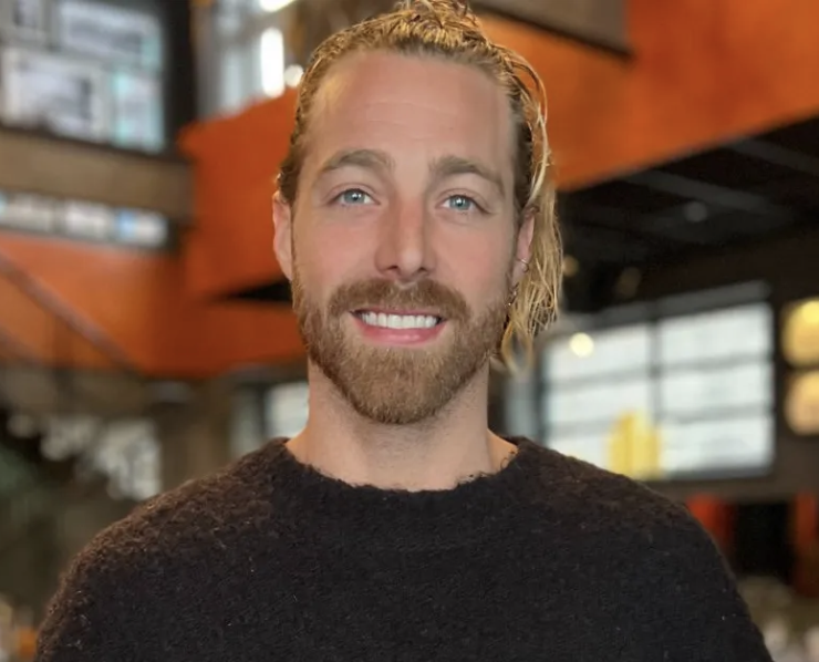 Capture le 2026 02 24 a 13.46.43 Jonathan Roy m&eacute;connaissable apr&egrave;s un changement capillaire drastique