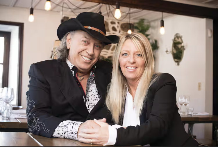 Capture le 2026 02 25 a 10.37.21 Qui est la conjointe de Paul Dara&icirc;che ? 35 ans d&eacute;j&agrave; pour ce couple tr&egrave;s aim&eacute;