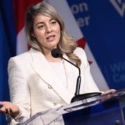 d86e7930 caa4 11ee bc77 cd4a08f1556c ORIGINAL Ottawa Relance les Batteries: Le Qu&eacute;bec Peut-Il Surmonter l'&Eacute;chec Northvolt?